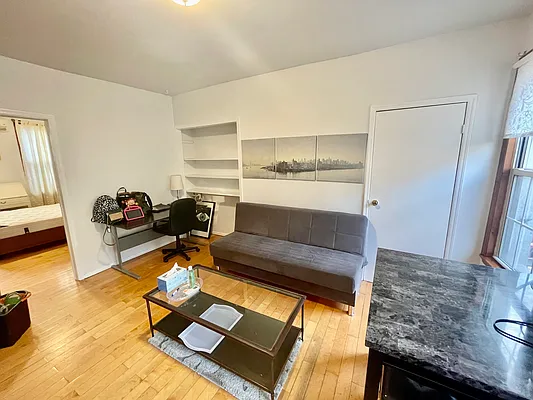 Rented by Nooklyn NYC LLC | media 40