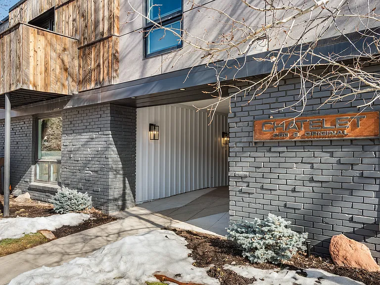 250 S Original St #D — Photo 10