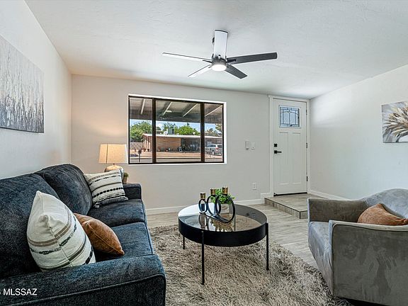 4th image of 4137 E Sylvane Dr