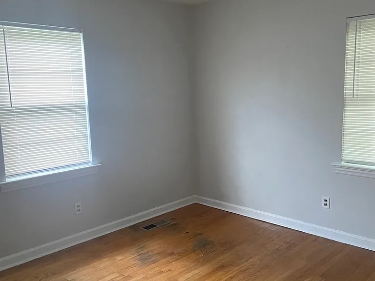 1115 Orangewood Ave — Photo 5