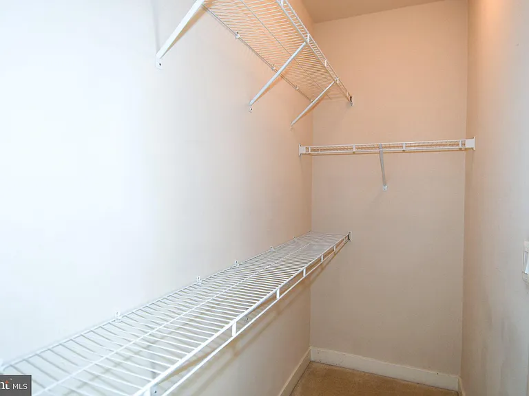 16301 Columbus Ave — Photo 22