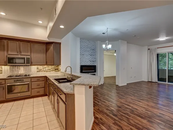 50 E Serene Ave Unit 121, Las Vegas, NV 89123