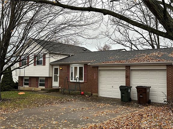 3rd image of 1735 Lindsey Ave