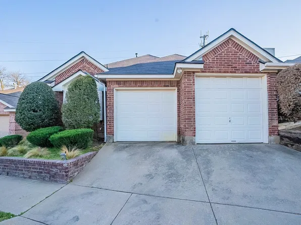 1224 Falcon Trl, Bedford, TX 76021