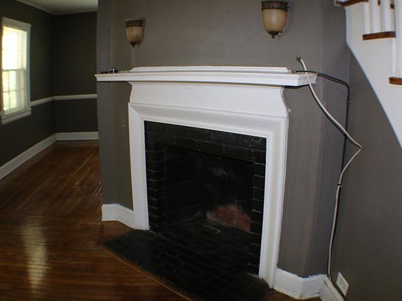 3rd image of 92 Hopkins St