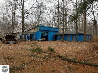 797 W Stewart Rd, Midland, MI 48640