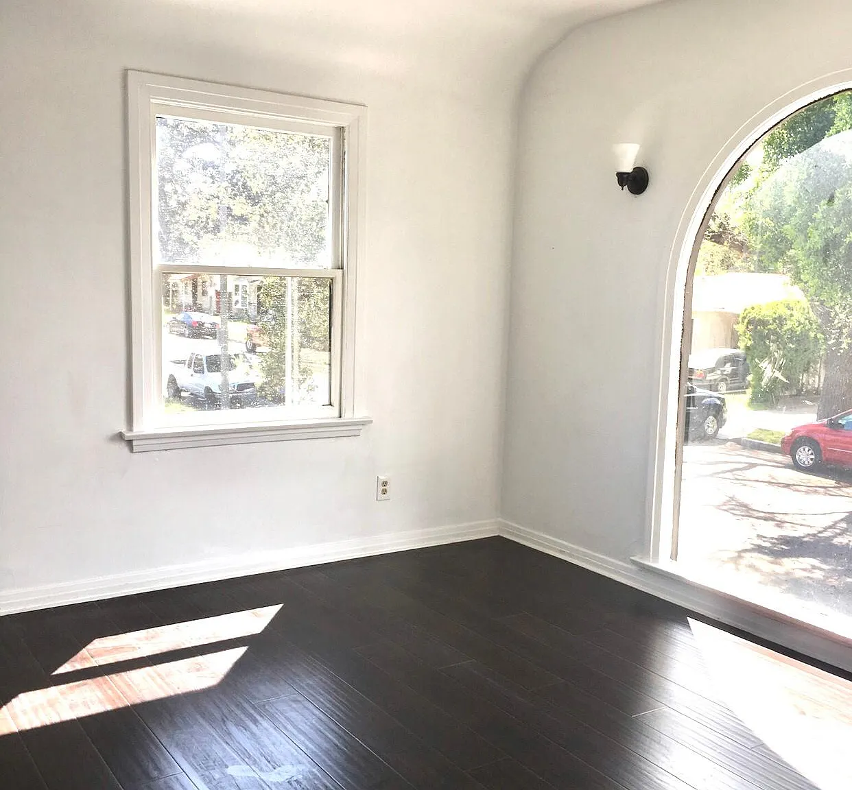 1882 Oregon Ave — Photo 4
