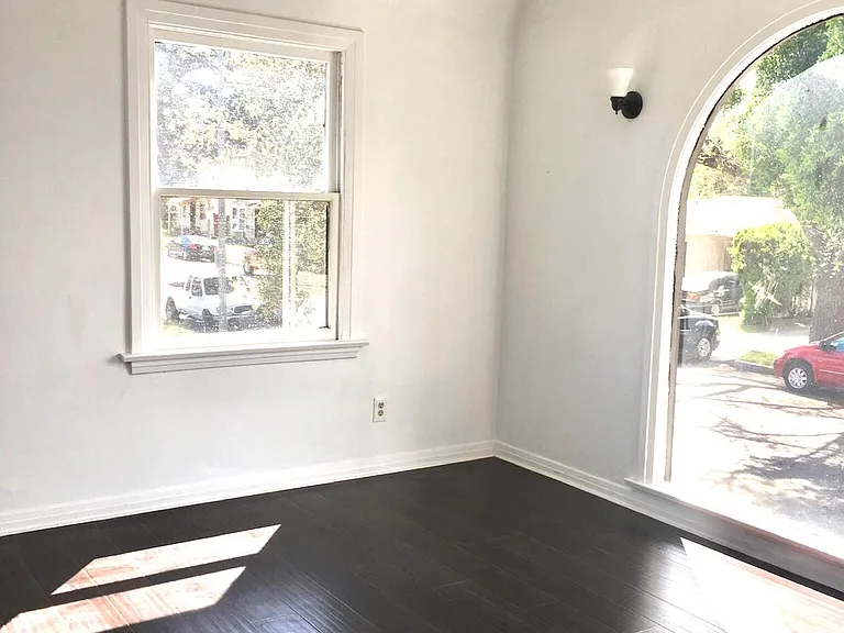 1882 Oregon Ave — Photo 4