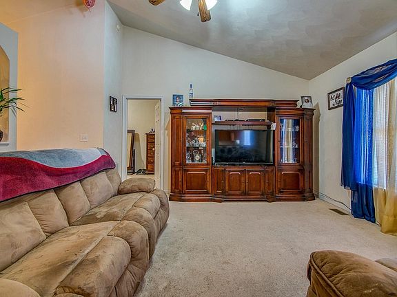 5th image of 1262 Emerald Crest Dr