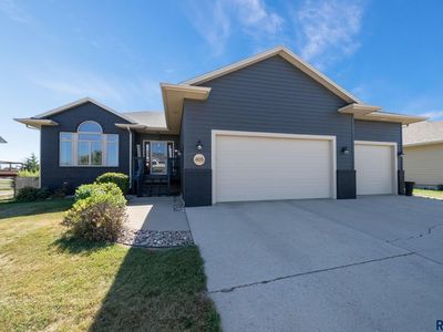 405 W Saint Nicholas St, Tea, SD, 57064