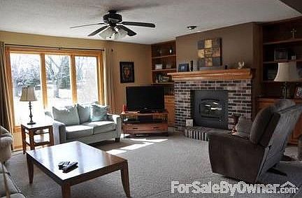 Beautiful bright windows throughout