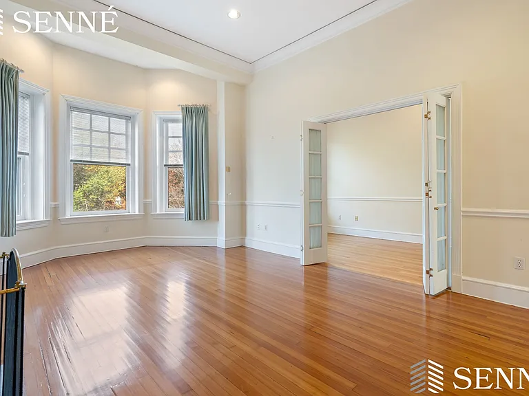 216-218 Commonwealth Ave #4 — Photo 12