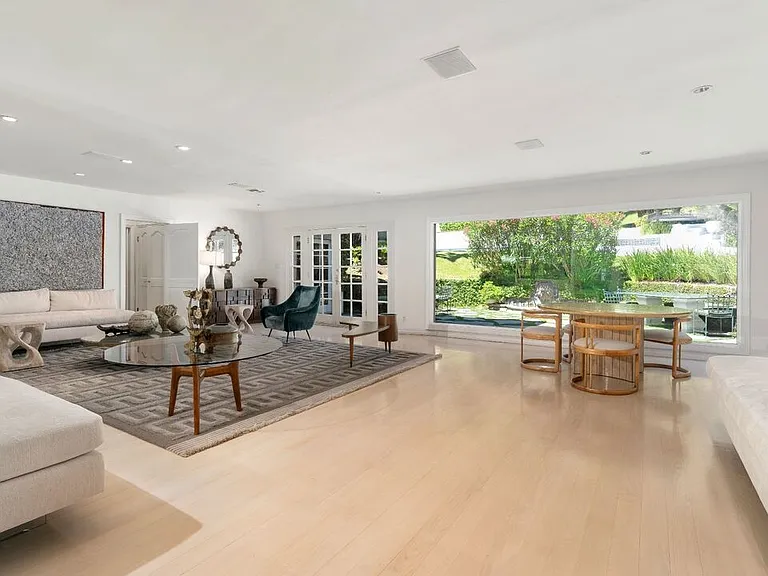 1241 Stone Canyon Rd — Photo 2