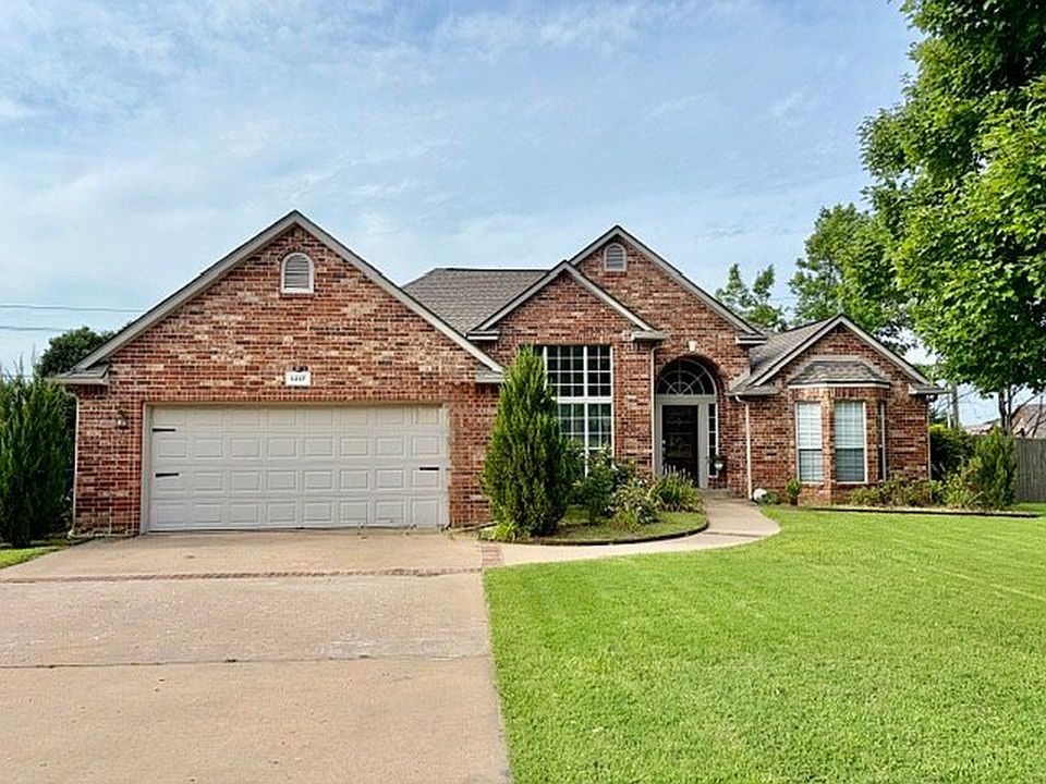 1217 W Granger St - Property Image