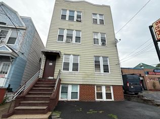 310 Danforth Ave #1F, Jersey City, NJ 07305