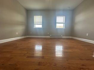 725 Wharton St APT 3, Philadelphia, PA 19147