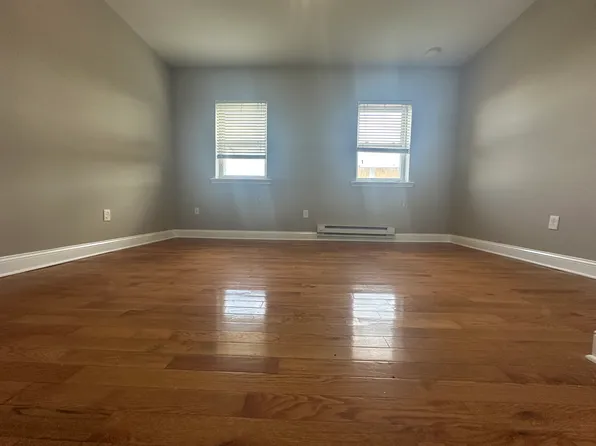725 Wharton St APT 3, Philadelphia, PA 19147