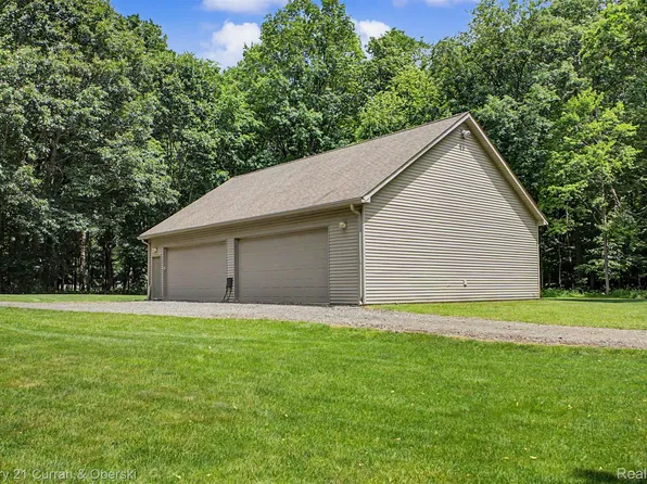 11343 Philway Ct, Brighton, MI 48114