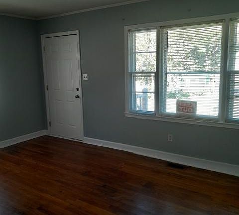 5th image of 1217 Shaw St