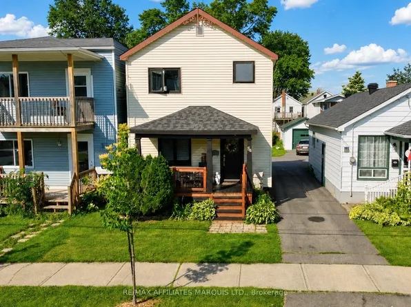 54 Lefebvre Ave, Cornwall, ON K6H 5G4