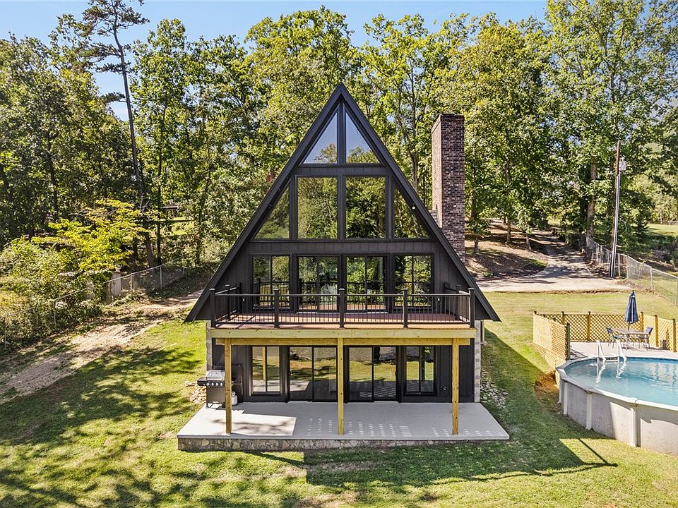 1st image of 303 Snyder Rd