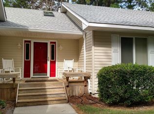 7107 N Bend Rd, Wilmington, NC 28411