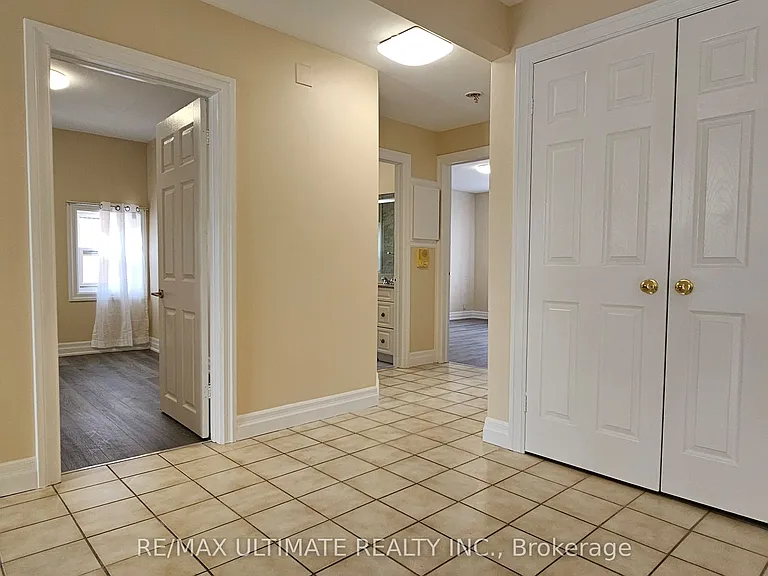 3 Kane Ave #2 — Photo 10