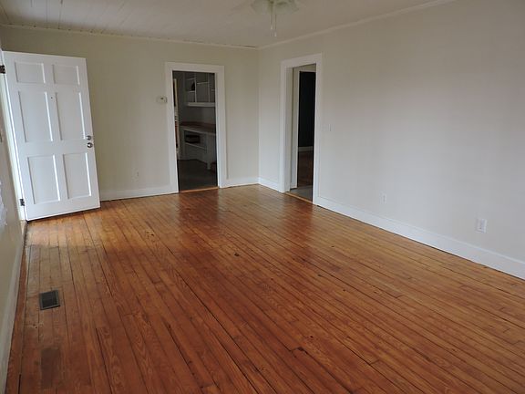  PAINTED TAN W/WHITE TRIM