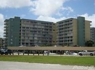 212 NW 24th Ave, Miami, FL 33125