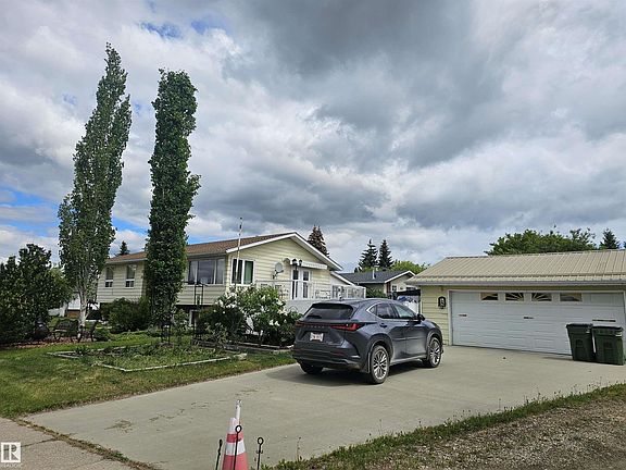 3rd image of 4732 46th St