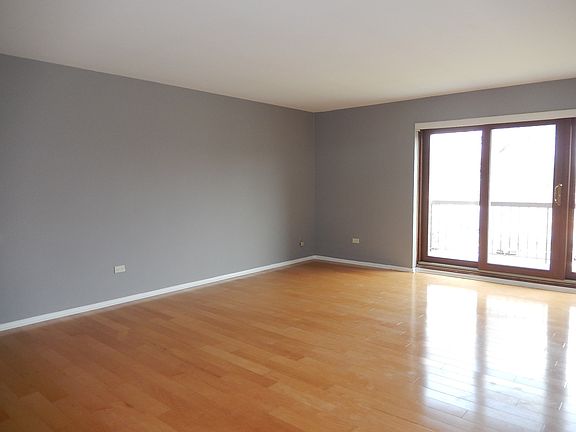 4th image of 475 N Cass Ave APT 313