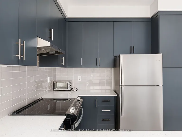 123 Schmeltzer Cres — Photo 10