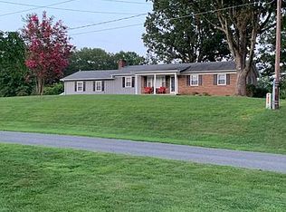 146 Georgia Ave, Mount Airy, NC 27030