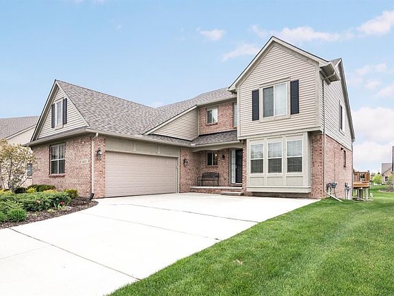 5th image of 36305 St Andrews Dr