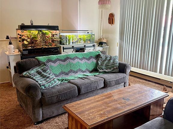 4th image of 4081 Carey Pl