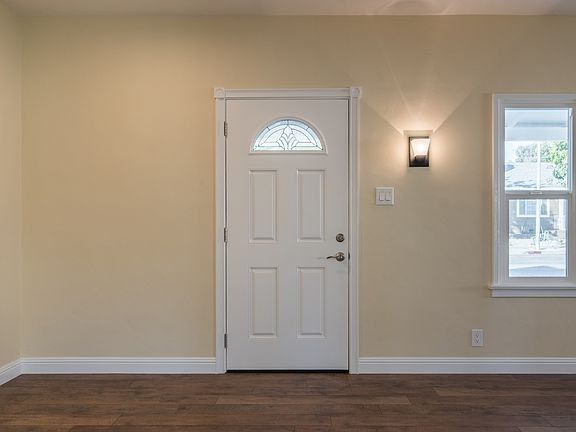 5th image of 1340 Carlton Dr