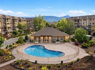 1962 Enterprise Way Unit 110, Kelowna, BC V1Y 9S6