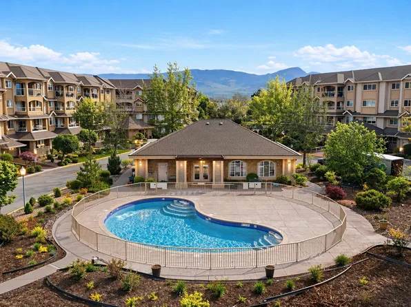 1962 Enterprise Way Unit 110, Kelowna, BC V1Y 9S6