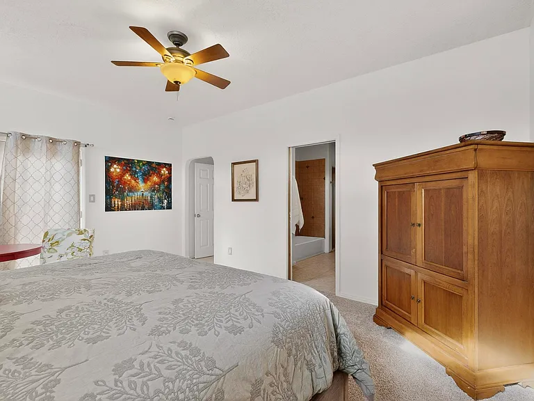 226 Sierra Pl NE — Photo 34