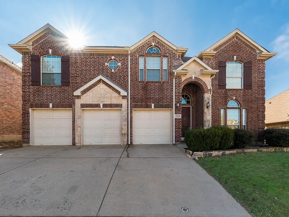 213 Palomino Ct