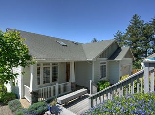 1899 SE Oar Dr, Lincoln City, OR