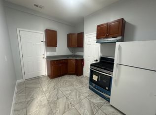 208 5th St #2B, Elizabethport, NJ 07206