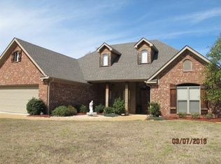 408 Bullock Cir, Richland, MS 39218