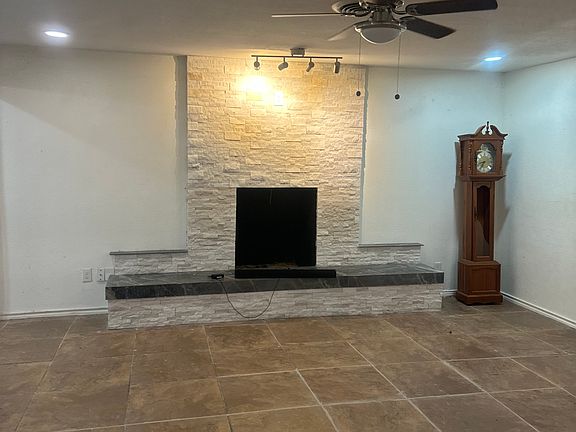 5th image of 12125 Bellafonte Dr