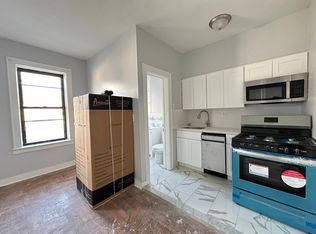 45 Kelly Pkwy #12A, Bayonne, NJ 07002