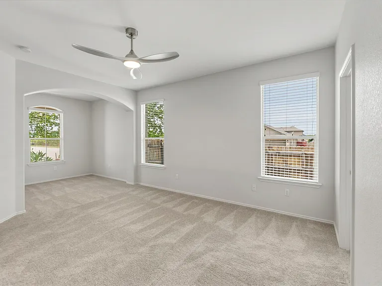 301 Serpentine Ln — Photo 16