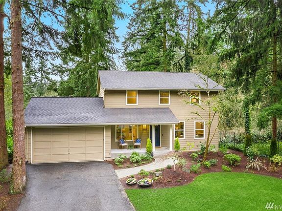 2nd image of 13305 NE 112th Pl