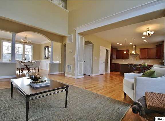 5th image of 15 Kenwood Ln