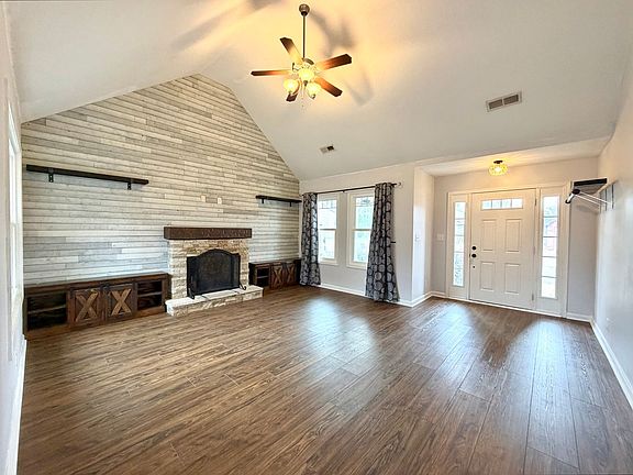 5th image of 979 Culverson Ct