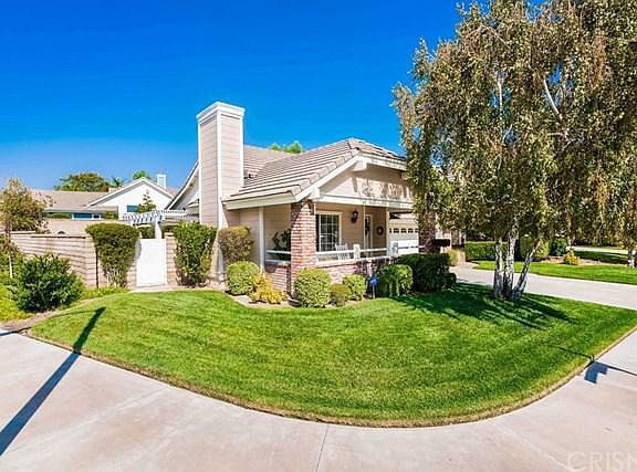 3rd image of 23921 Clearmont Ct